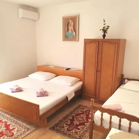 Sobe Centar 4* Baška Voda