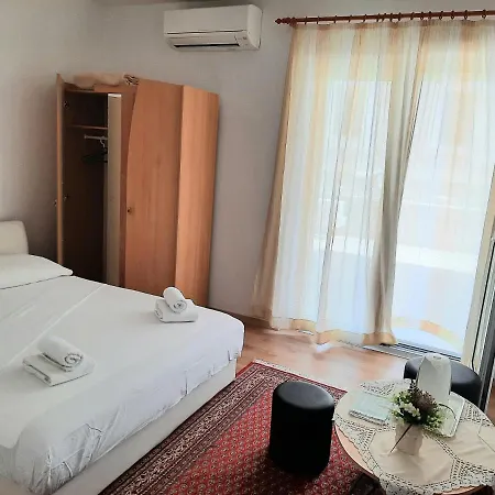 Sobe Centar 4* Baška Voda