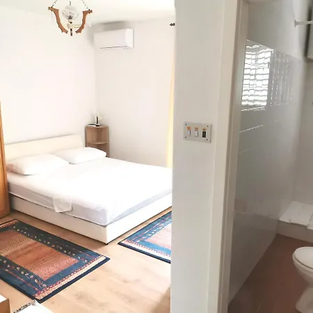 Sobe Centar Gæstehus 3*